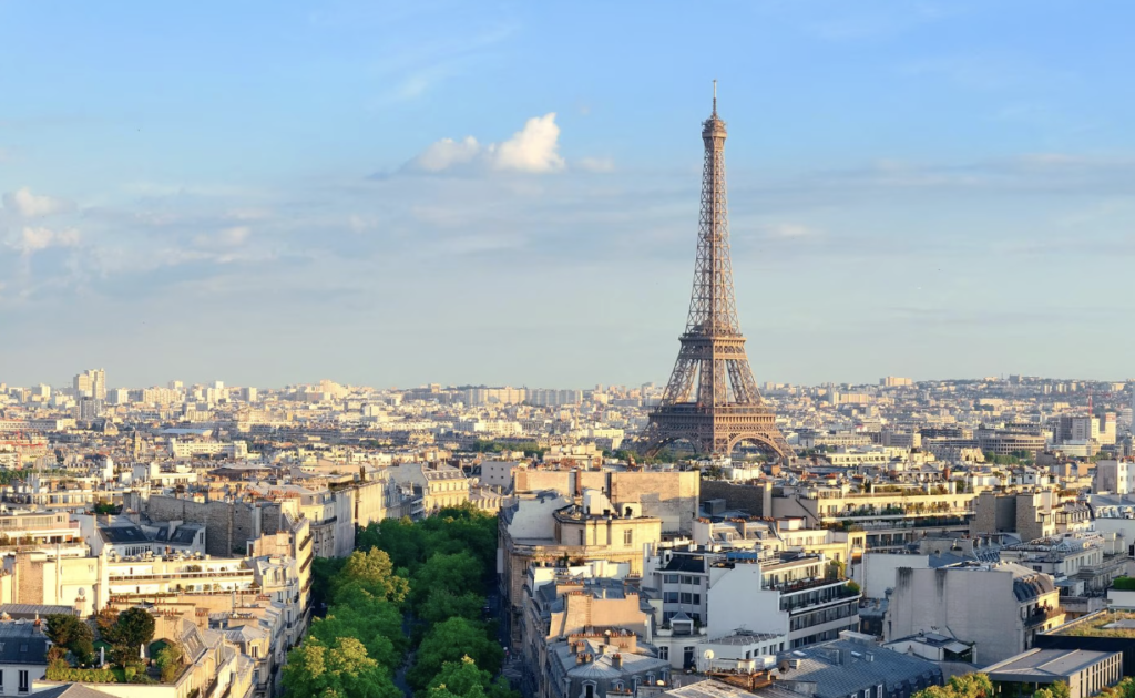 Mejores Tours Baratos en París 2026: Louvre, Torre Eiffel y Más