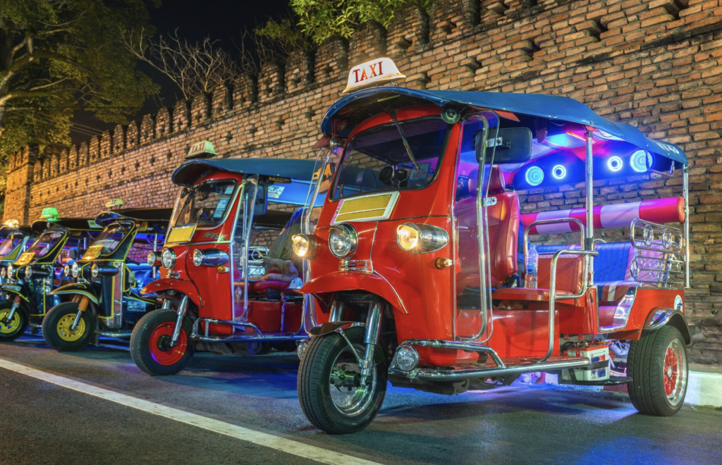 Mejores Tours en Bangkok 2026: Mercados Flotantes, Ayutthaya y Más